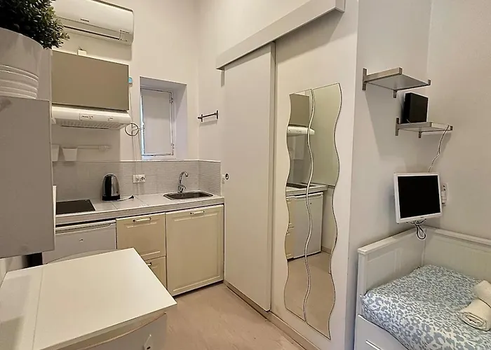 Milan St Joseph Apartment